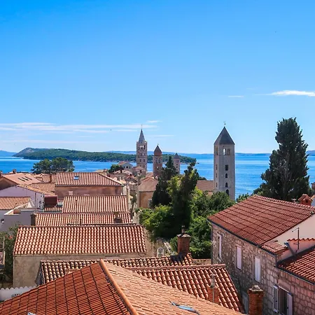 Villa Orkula By Interhome Rab Town